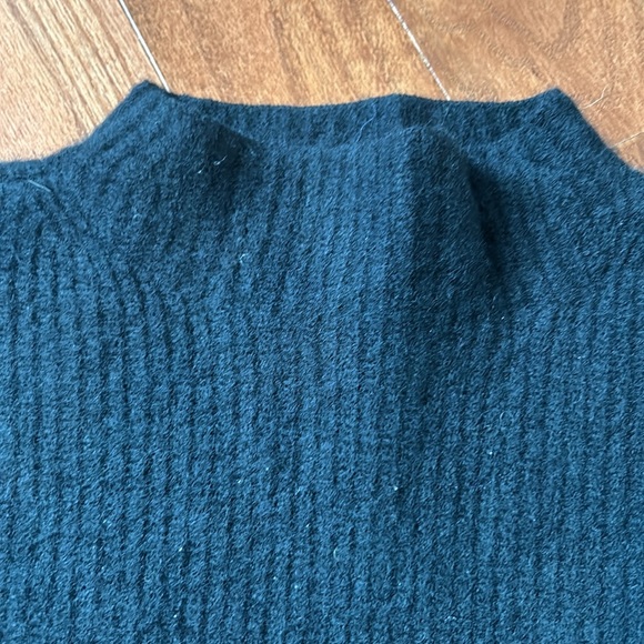 Maeve by Anthropologie cropped sweater - Picture 2 of 7